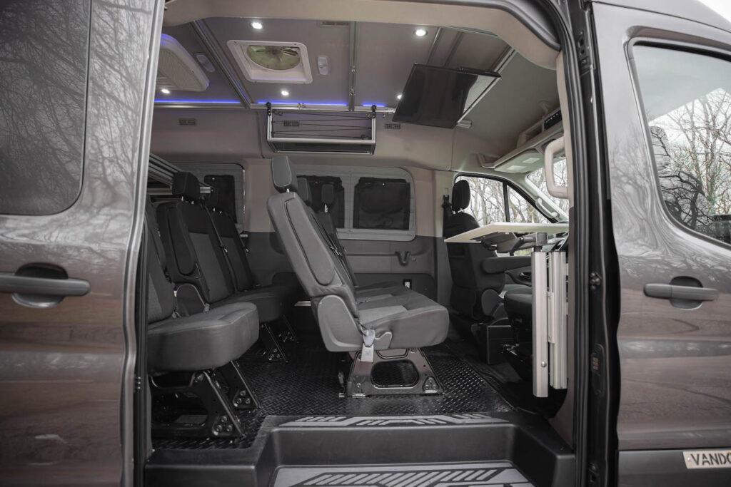 LIV Full Seating