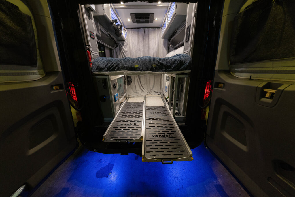 MOOV Inside (160 of 170)