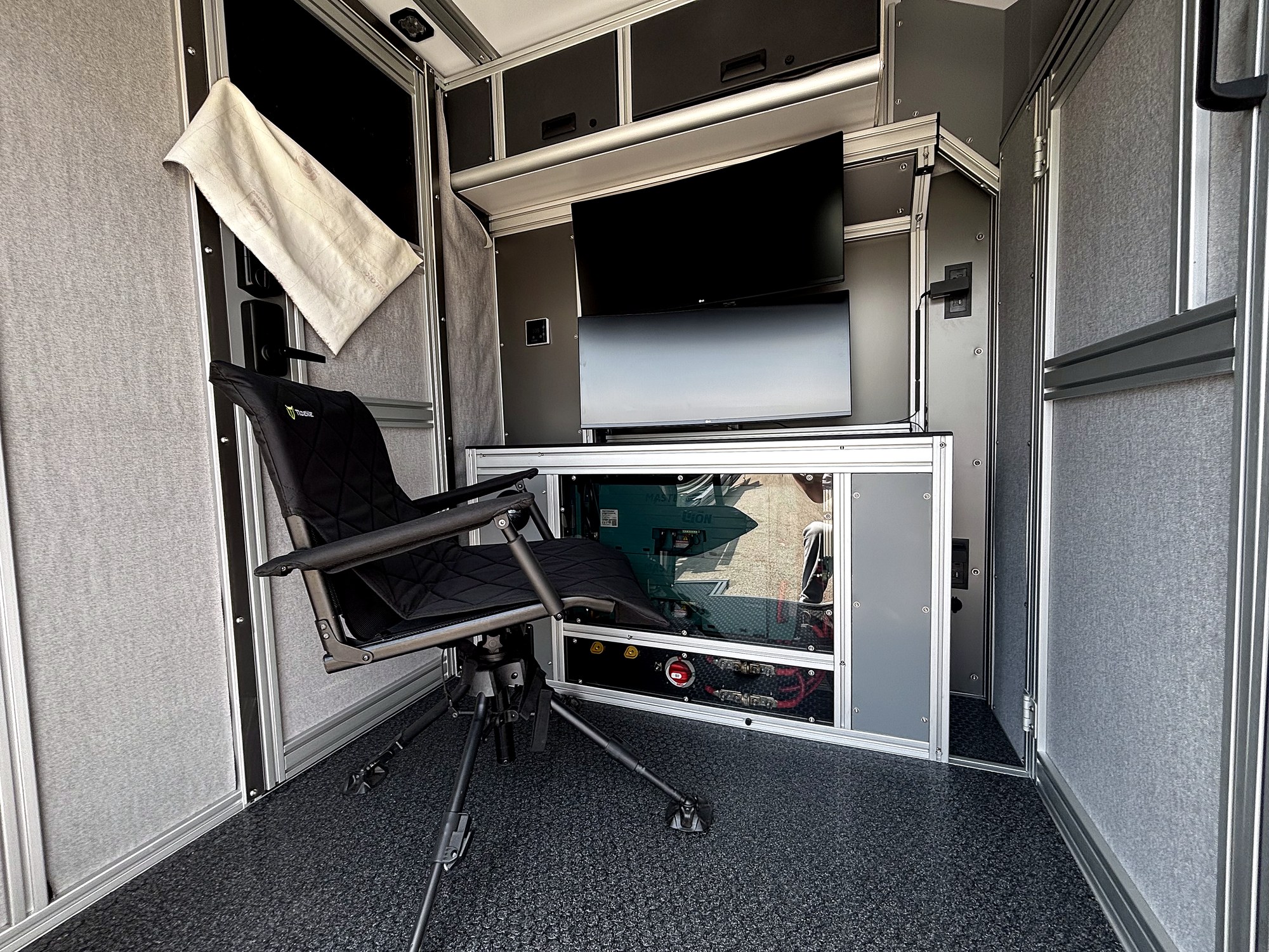 2024 Vandoit Commercial SWAT & Tactical Transit T350 — Stock #24F012