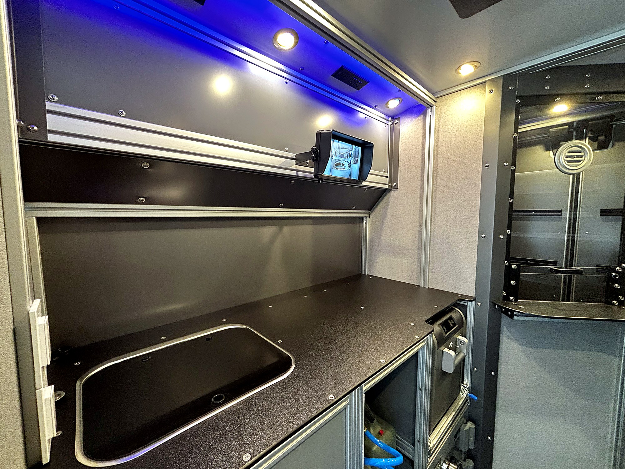 2024 Vandoit Commercial MAT Mobile Clinic Transit T350 — Stock #24F015
