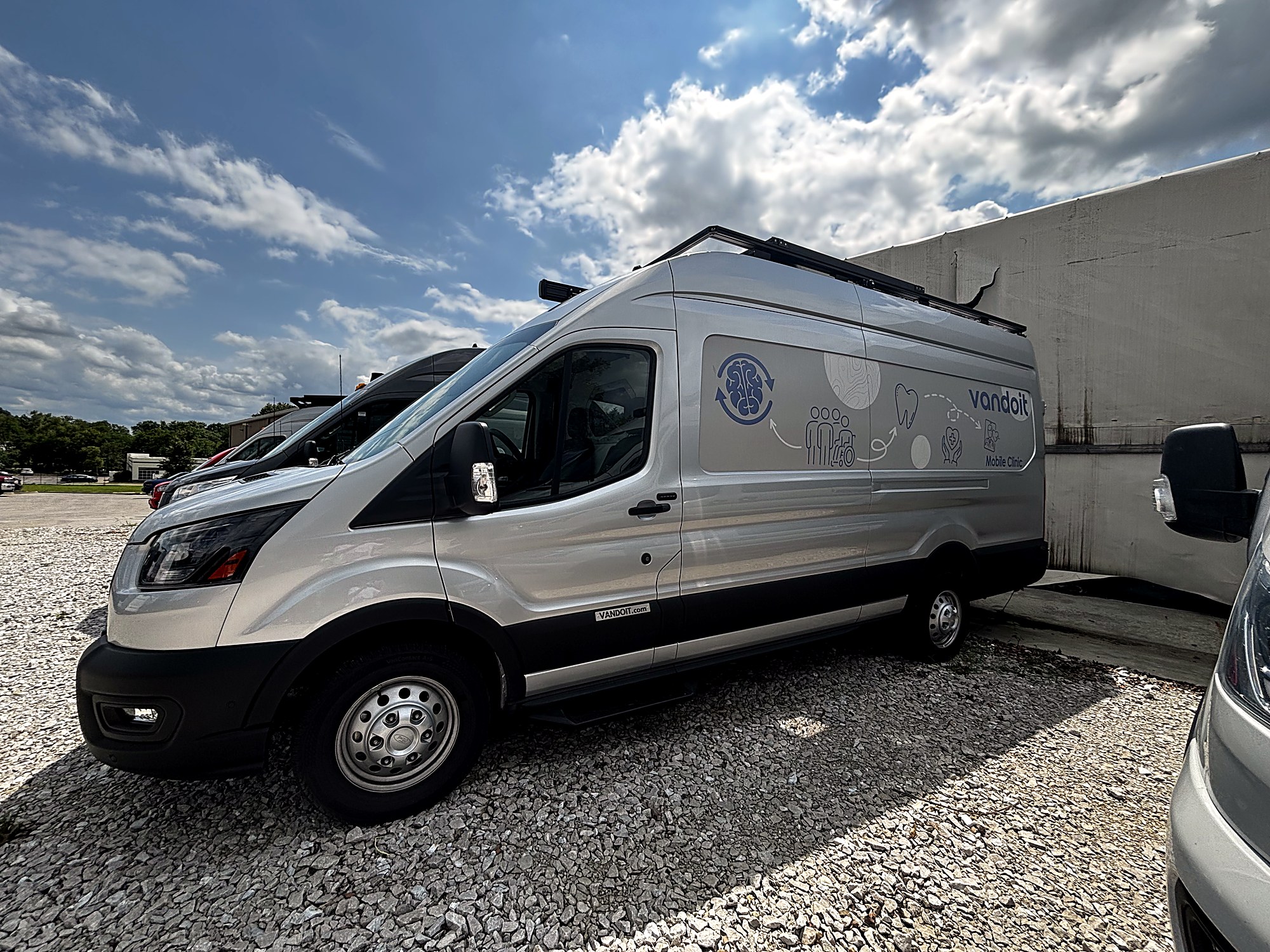 2024 Vandoit Commercial MAT Mobile Clinic Transit T350 — Stock #24F015